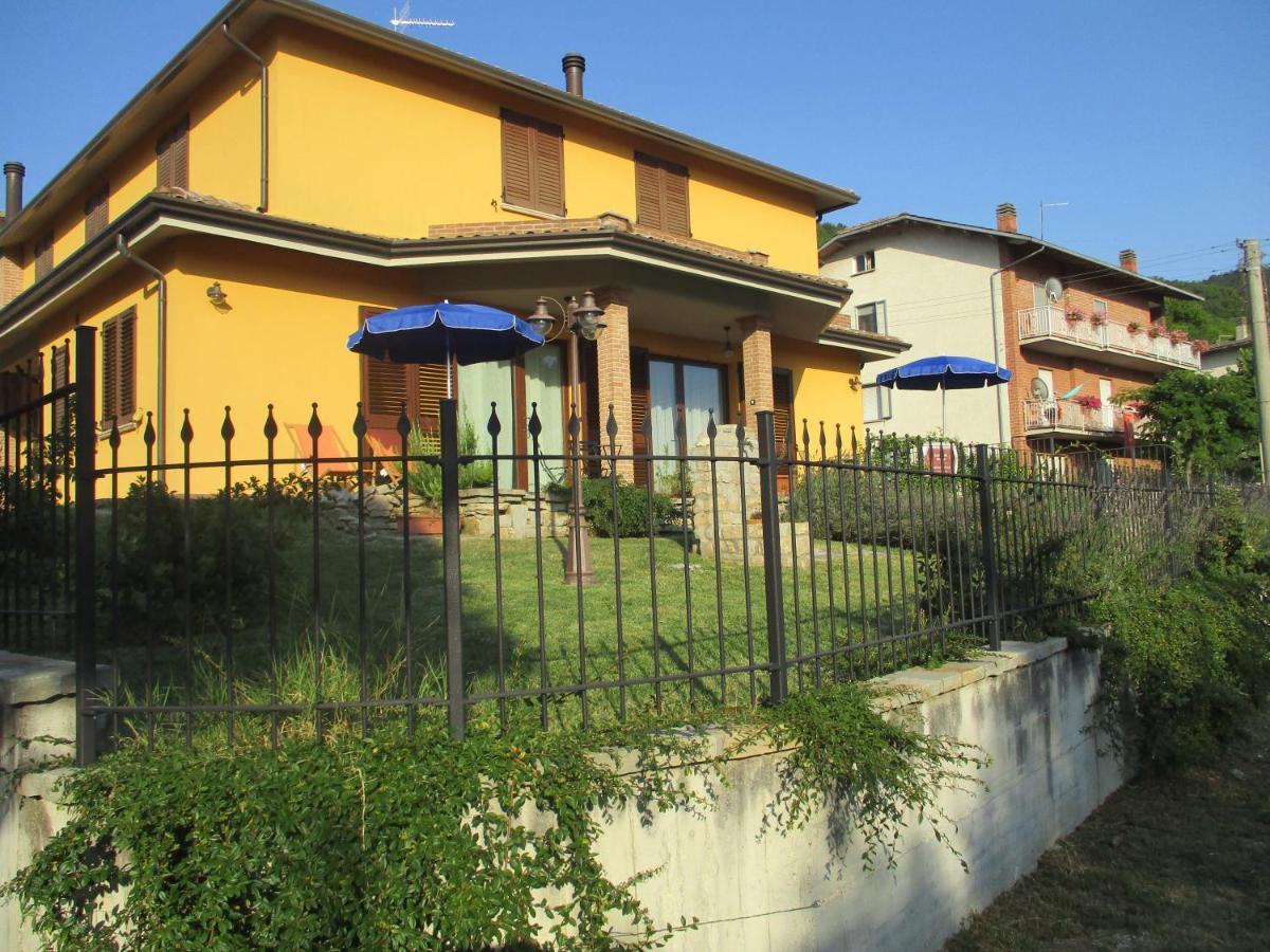 Villa Il Risveglio Dei Sensi Fossato di Vico Exterior foto